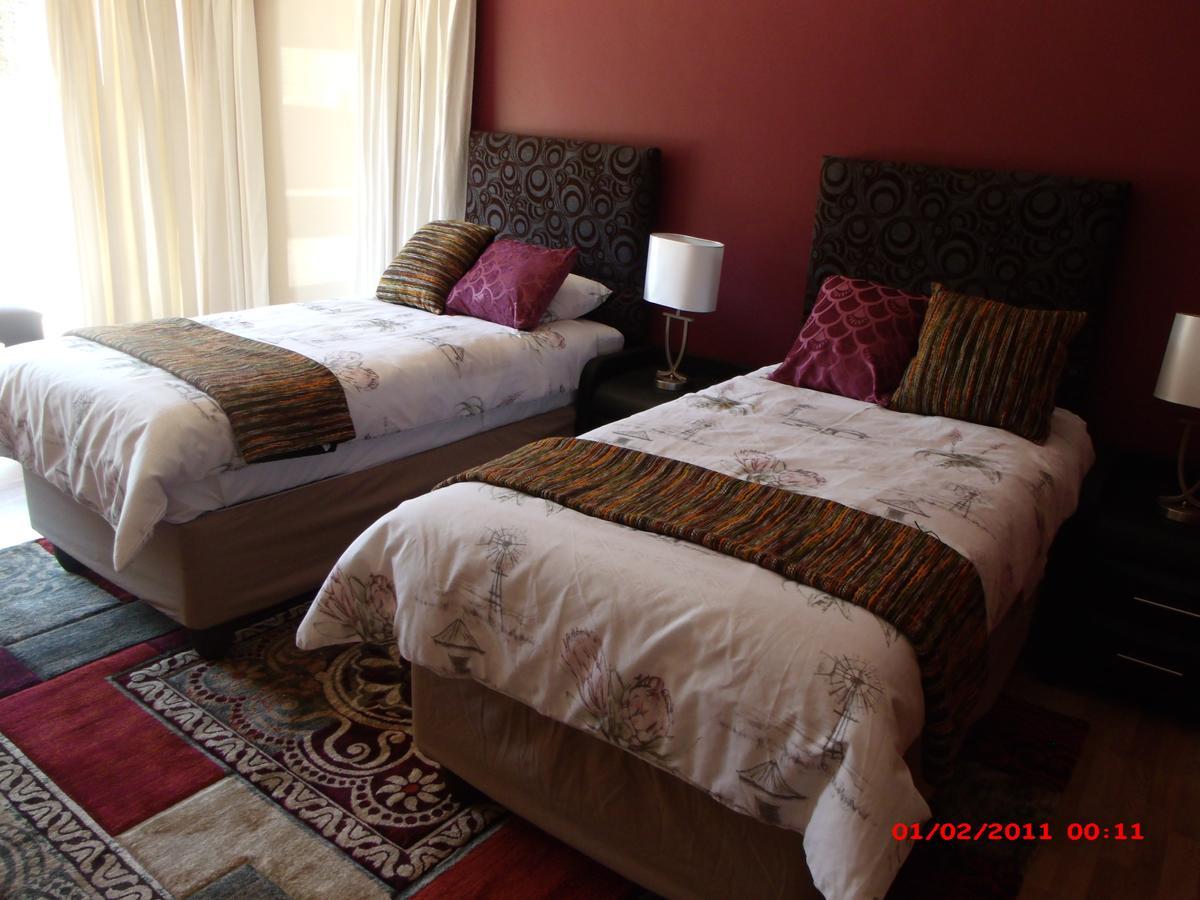 Chalet No. 2 Petunia Johannesburg Luaran gambar
