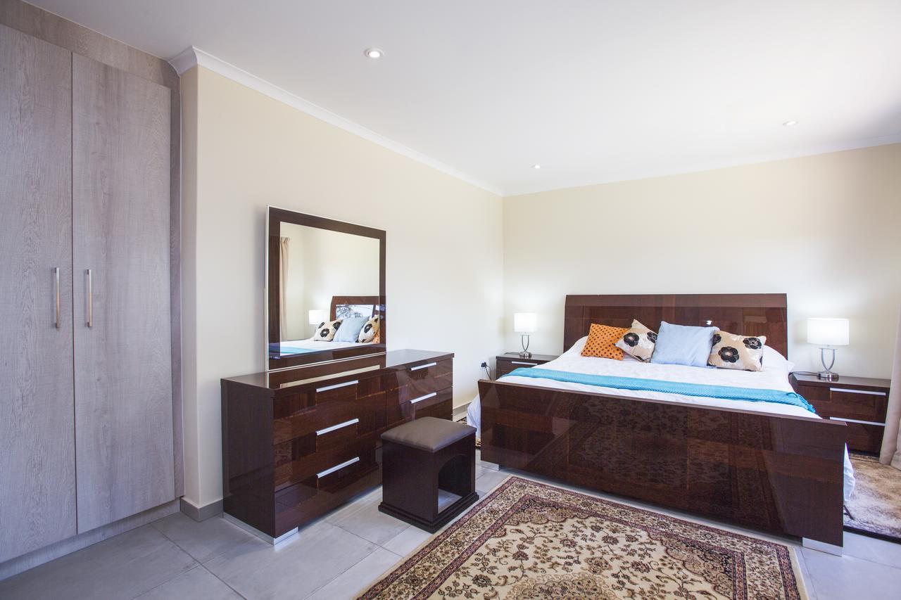 Chalet No. 2 Petunia Johannesburg Luaran gambar